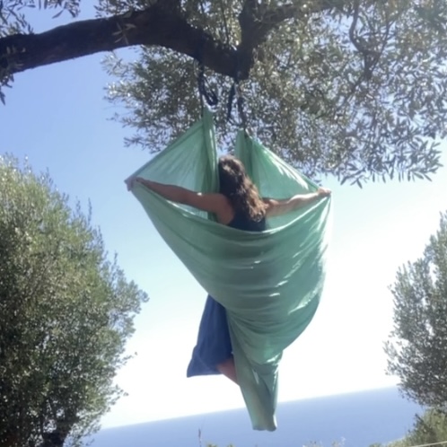 Aerial Yoga Nonna Rosa Italien blumotion 11